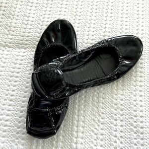Tory Burch Black Patent Leather Flats size 9